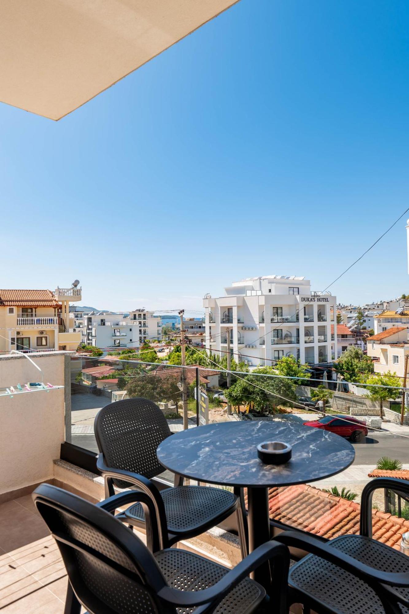 Feniks Hotel Ksamil Exterior photo