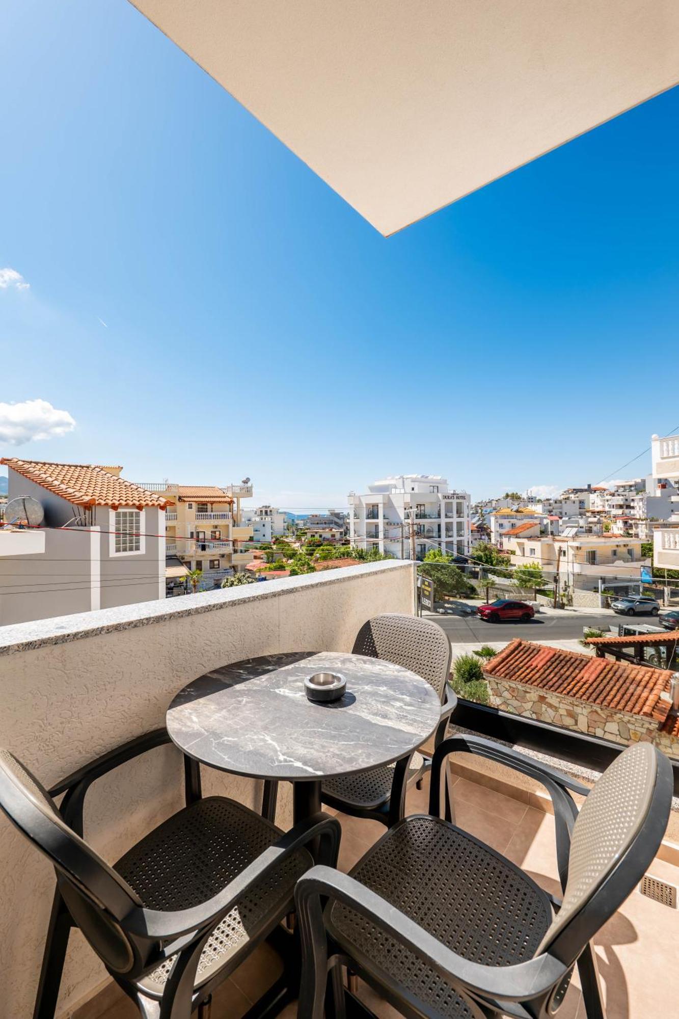 Feniks Hotel Ksamil Exterior photo